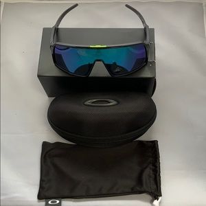 Brand new Oakley Sutro Sunglasses